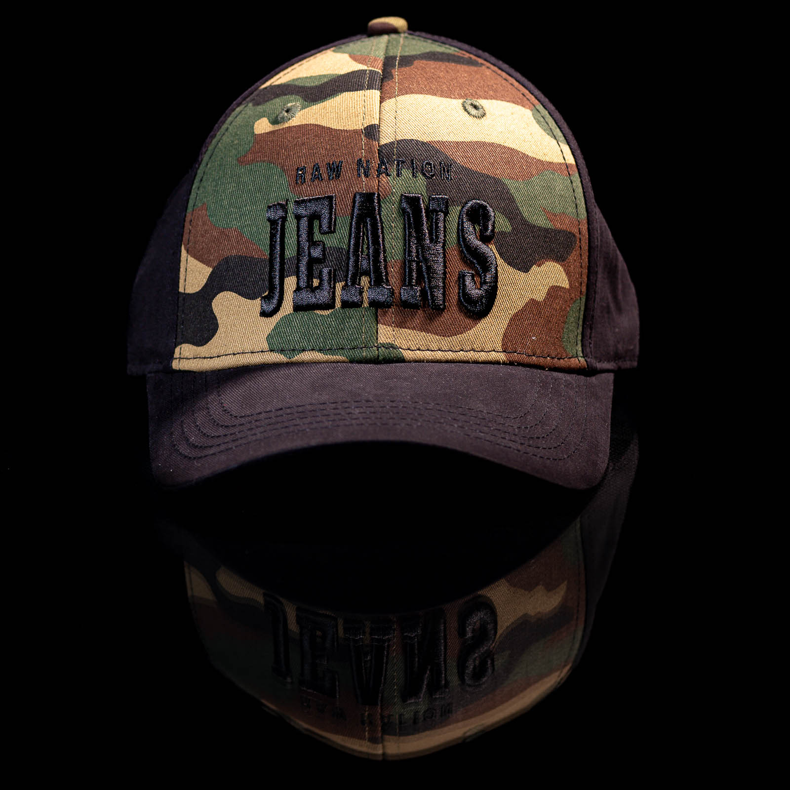 RN-FOY-AW23-CAP716