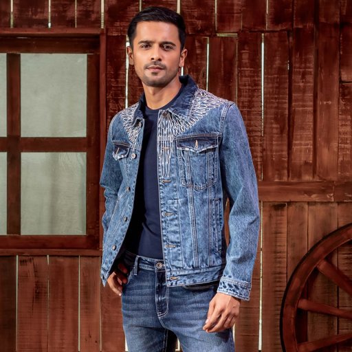 RN-FOY-AW23-JKT653