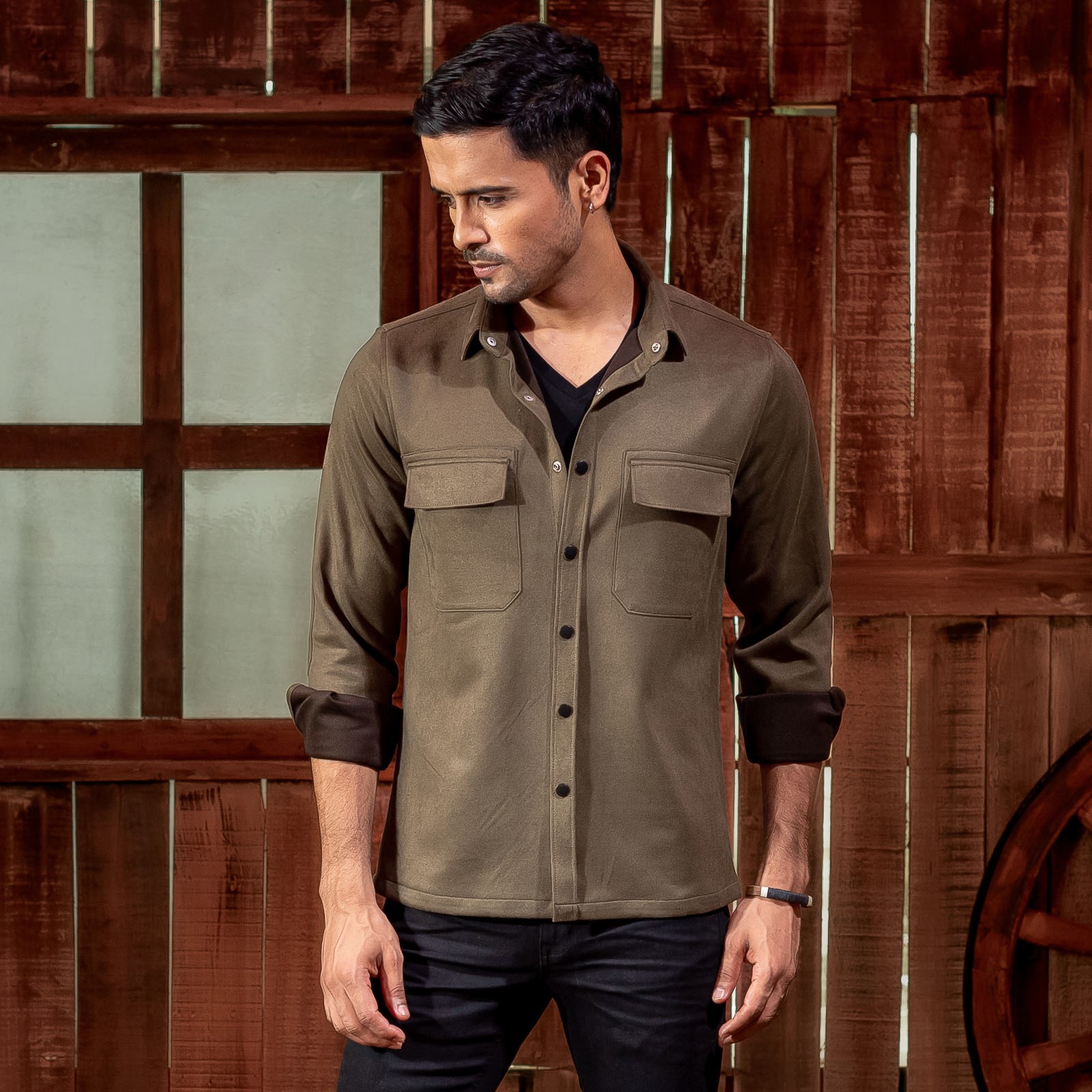 RN-FOY-AW23-JKT692