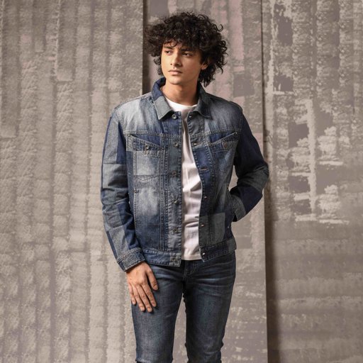 RN-FOY-AW25-JKT1812