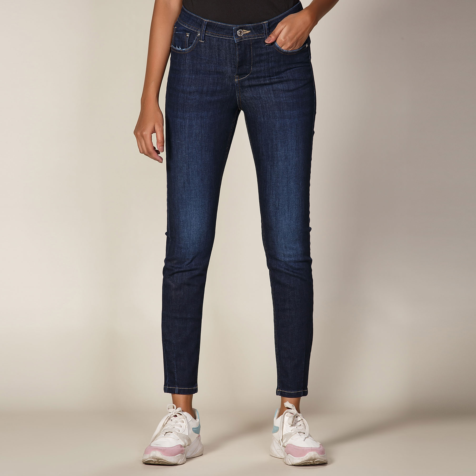 RNP-PAR-AW21-LD39